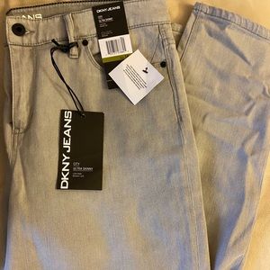 DKNY Women’s City Low Rise Ultra Skinny Jeans